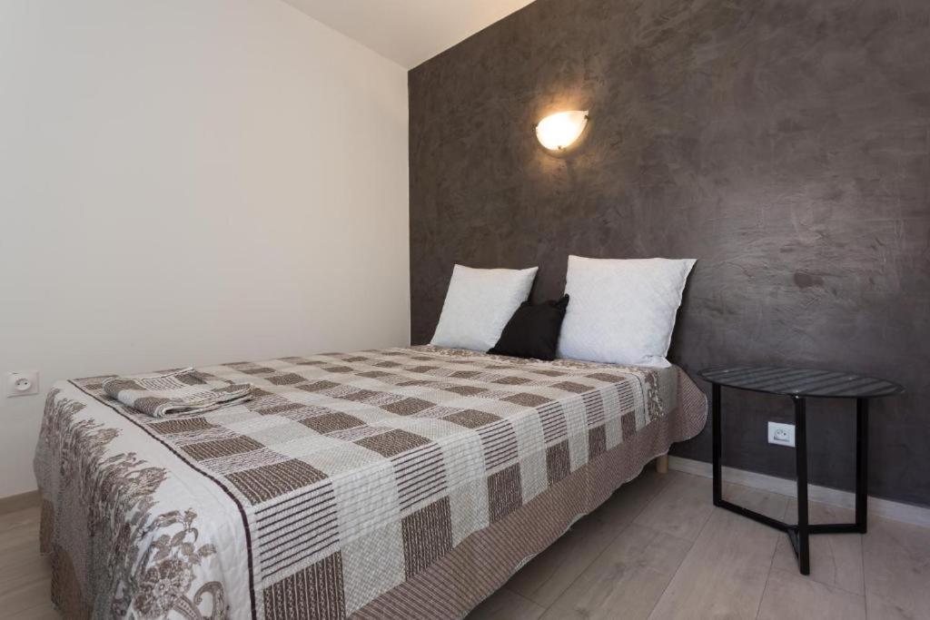 Alizea 2* Avignon